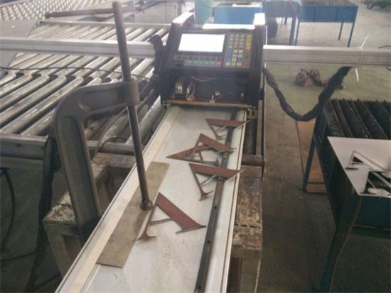 中国制造商数控等离子切割机和火焰切割机用于切割铝不锈钢/铁/金属